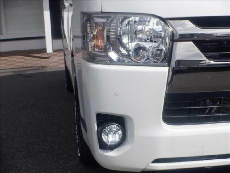 HIACE VAN-9