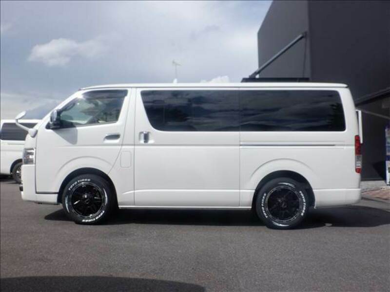 HIACE VAN-13