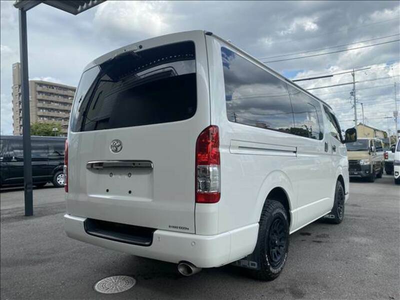 HIACE VAN-14