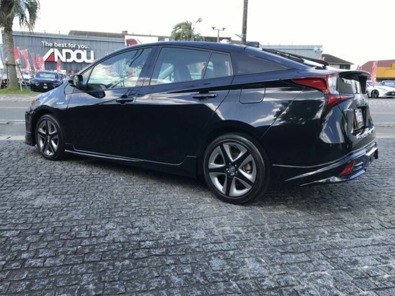 PRIUS-3