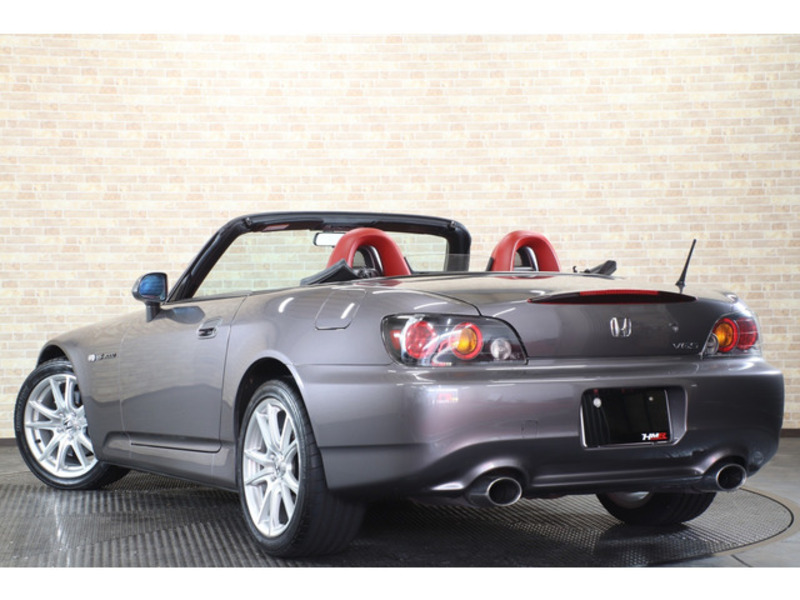 S2000-8