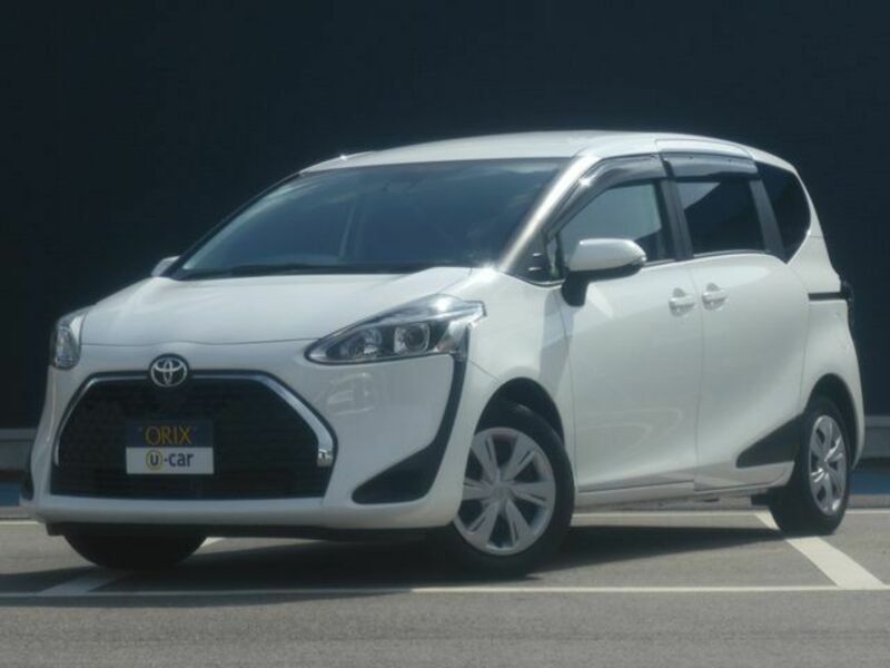 TOYOTA　SIENTA