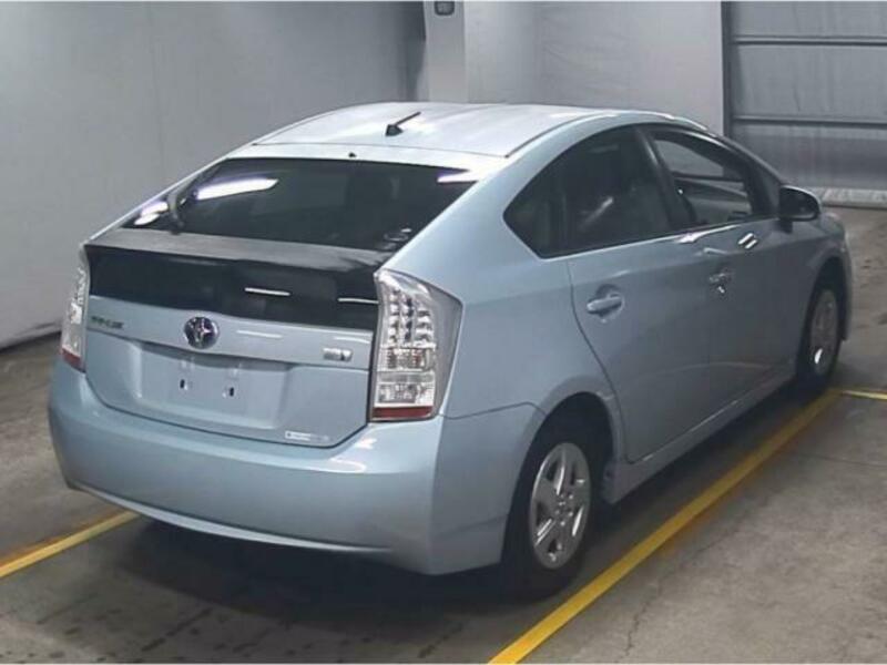 PRIUS-5