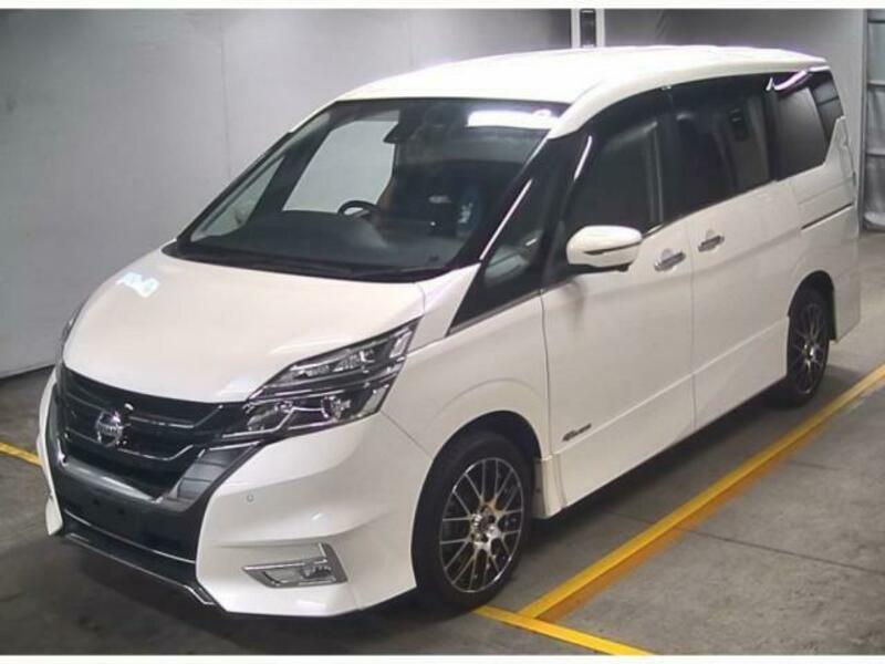 NISSAN　SERENA