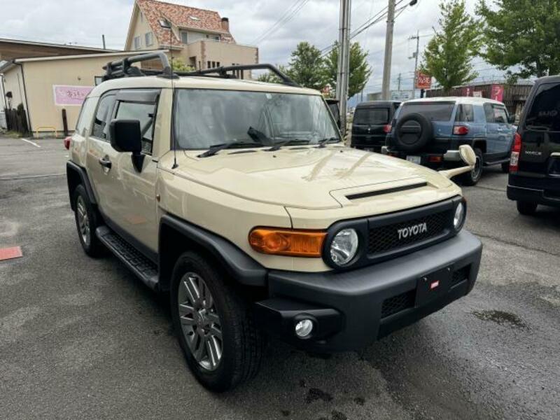 FJ CRUISER-1