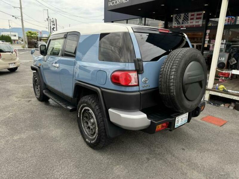 FJ CRUISER-2