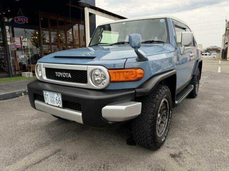 TOYOTA　FJ CRUISER