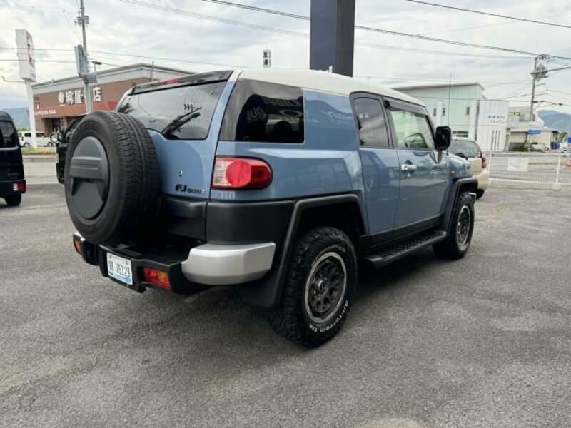 FJ CRUISER-3