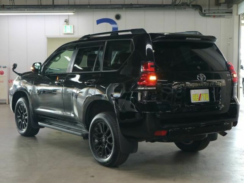 LAND CRUISER PRADO-6