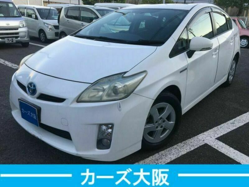 TOYOTA　PRIUS