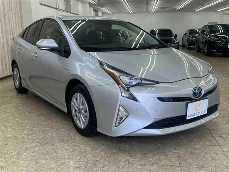 PRIUS-16