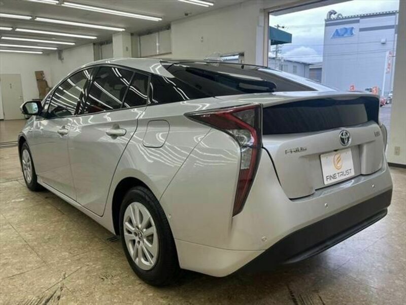 PRIUS-20