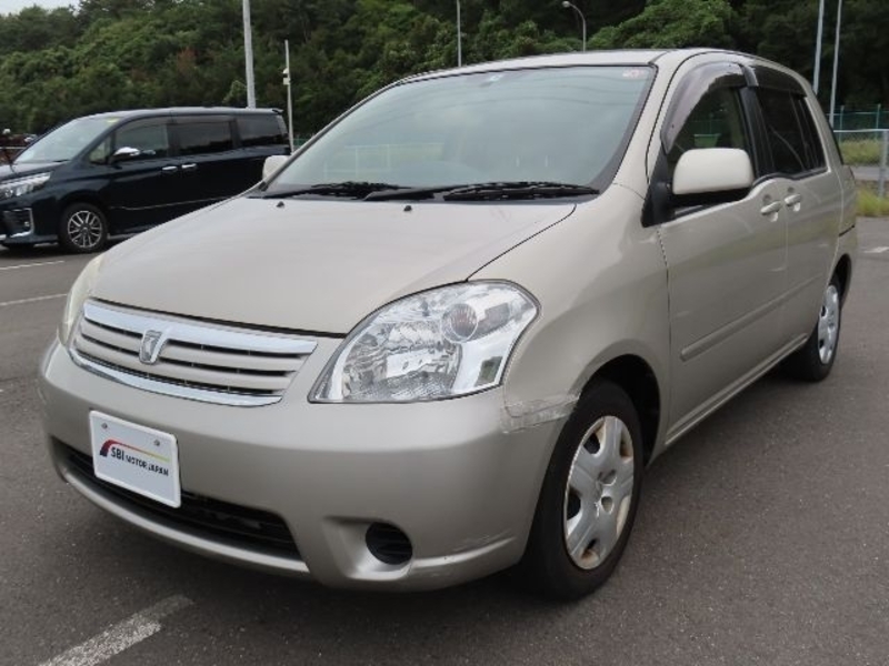 TOYOTA RAUM