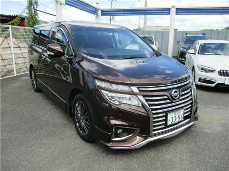 NISSAN　ELGRAND