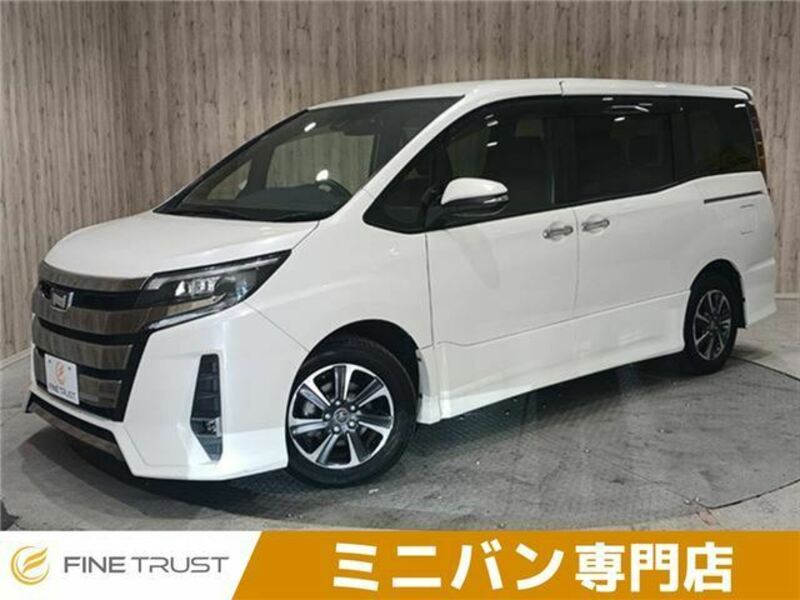 TOYOTA　NOAH