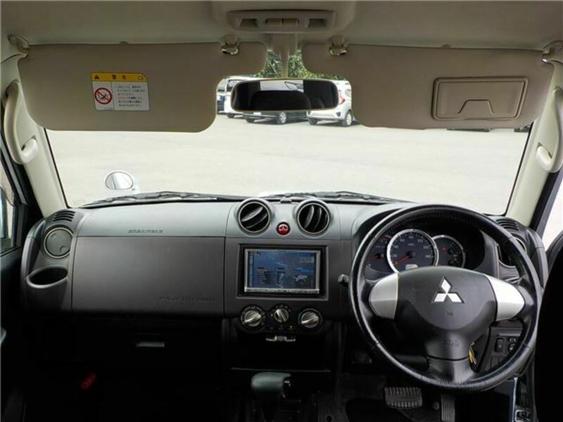 PAJERO MINI-2