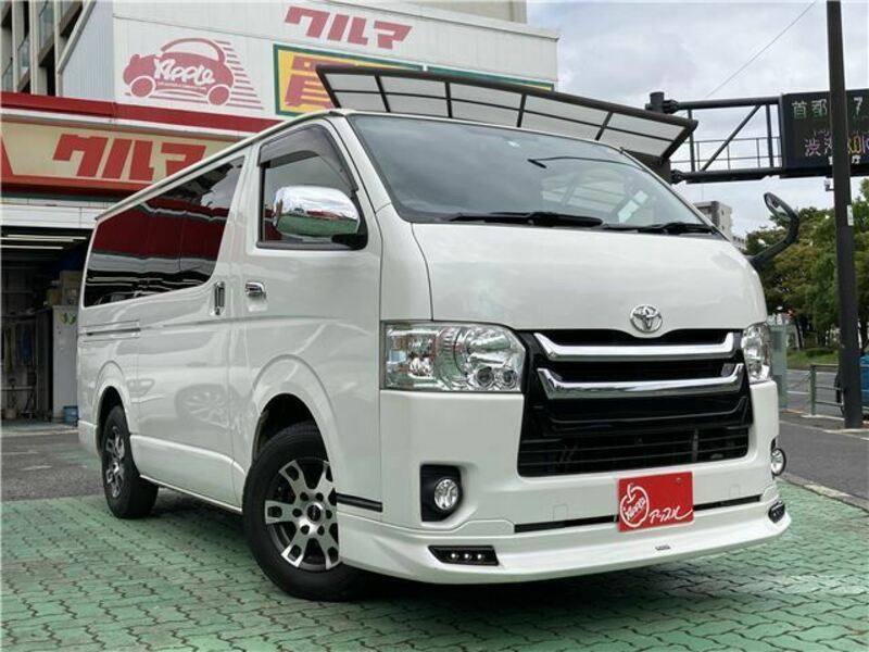 TOYOTA　HIACE VAN