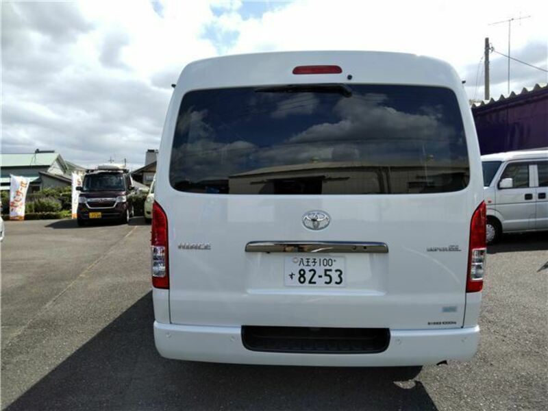 HIACE VAN-9