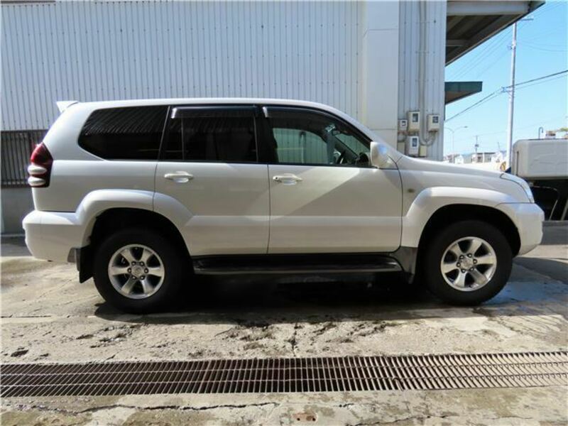 LAND CRUISER PRADO-3