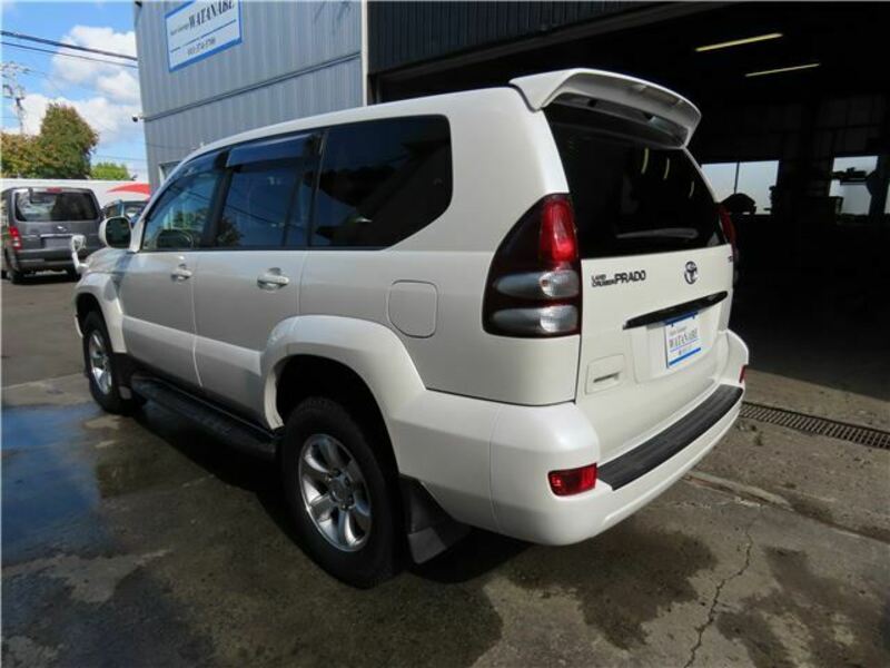 LAND CRUISER PRADO-6