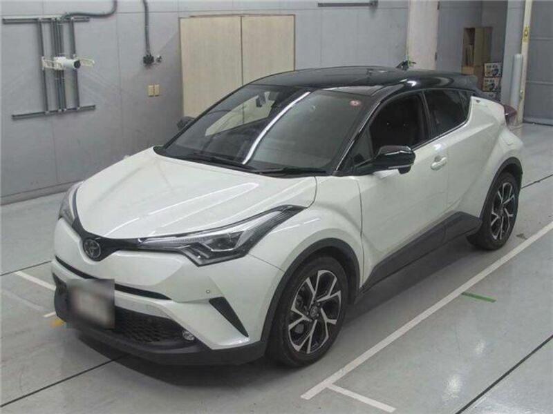 TOYOTA　C-HR