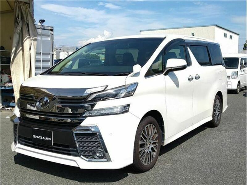 TOYOTA　VELLFIRE