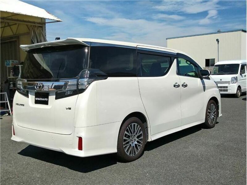 VELLFIRE-3