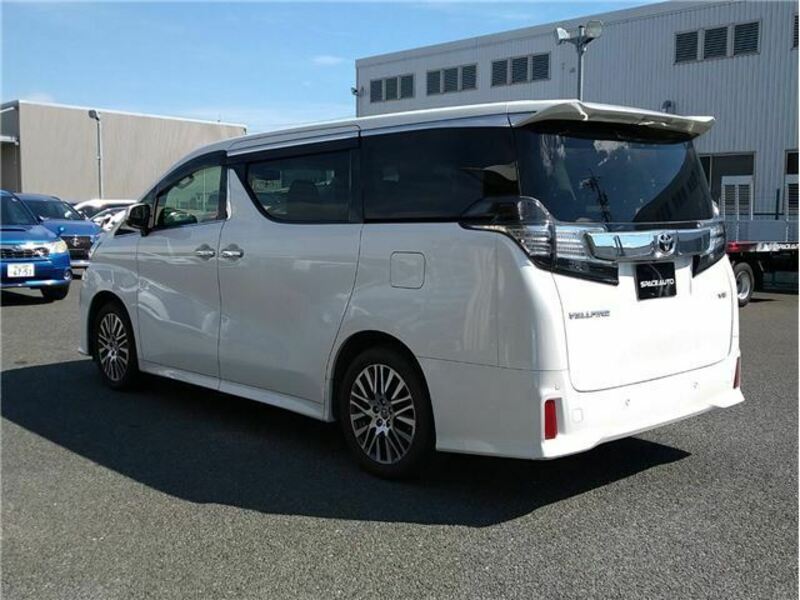 VELLFIRE-6