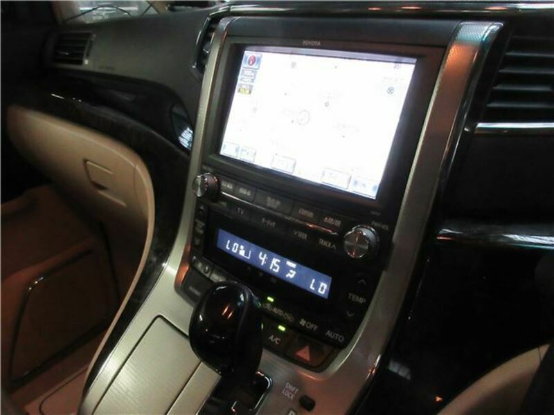 ALPHARD-4