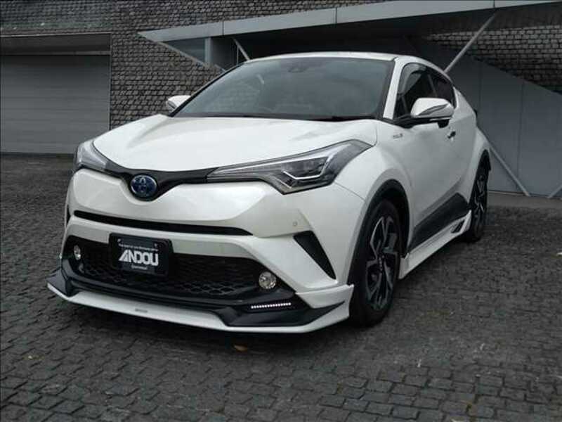 TOYOTA　C-HR