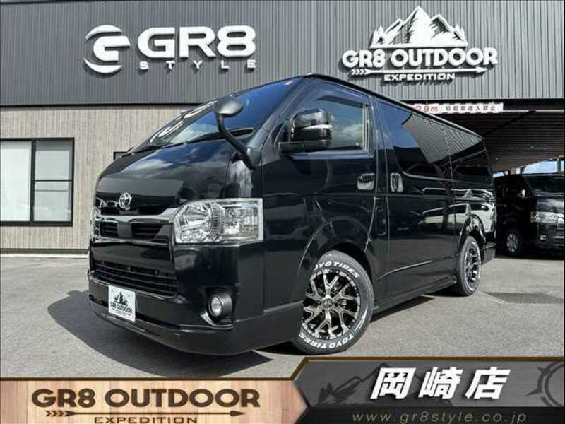 TOYOTA　HIACE VAN