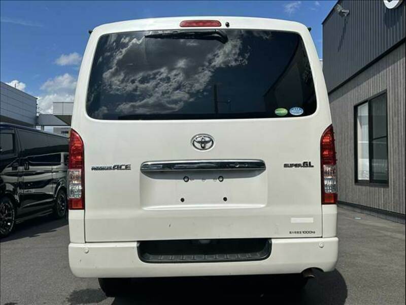 HIACE VAN-2