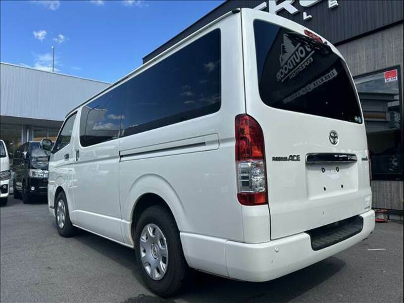 HIACE VAN-15