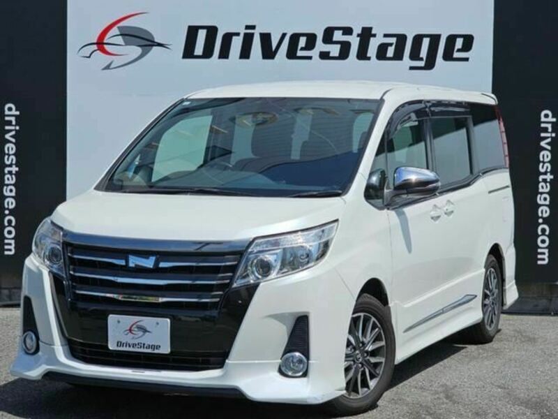 TOYOTA　NOAH