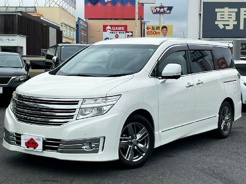 NISSAN　ELGRAND