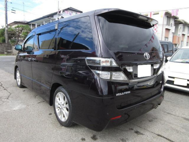 VELLFIRE-1