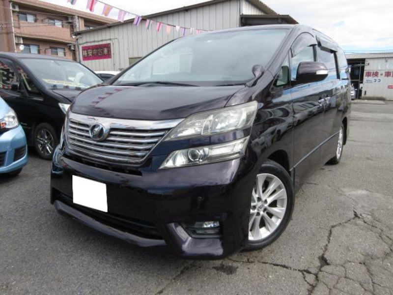 TOYOTA　VELLFIRE