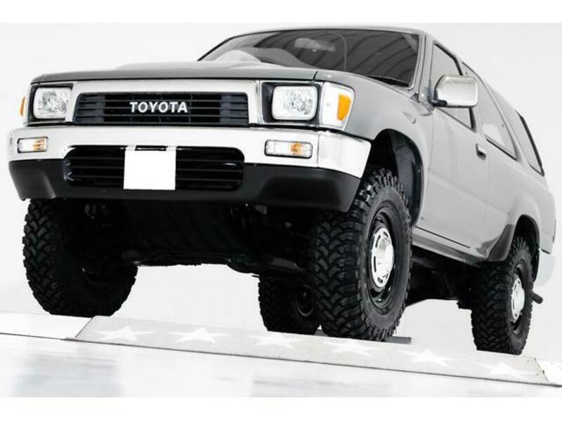 TOYOTA　HILUX SURF