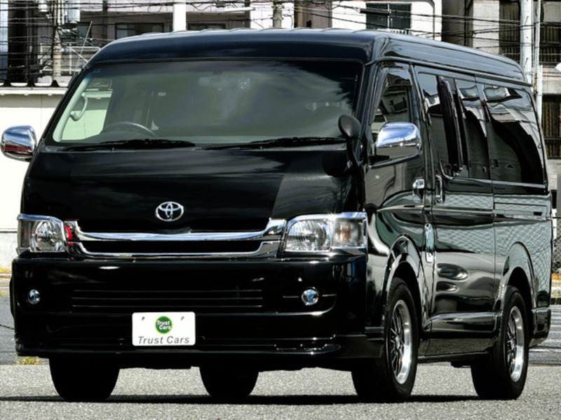 TOYOTA　HIACE