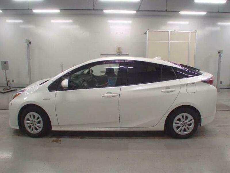 PRIUS-9