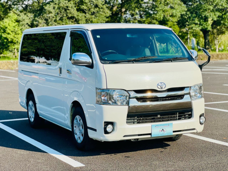 HIACE VAN-7