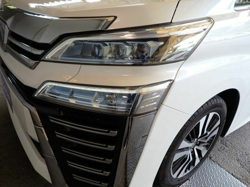 VELLFIRE-6