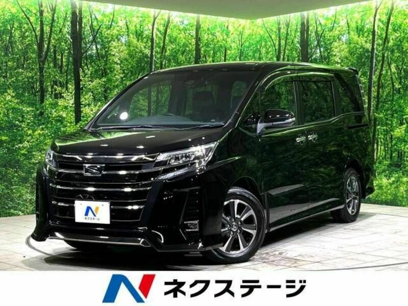 TOYOTA　NOAH