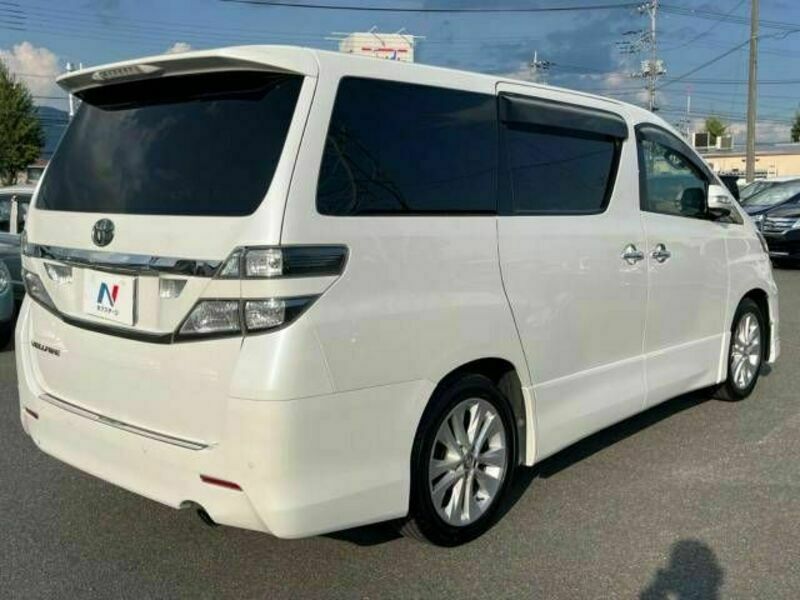 VELLFIRE-18