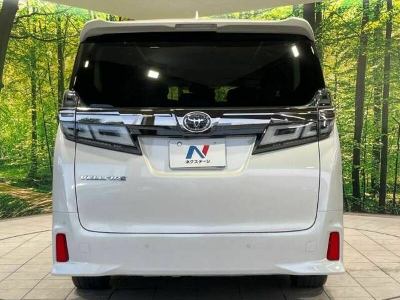 VELLFIRE-16