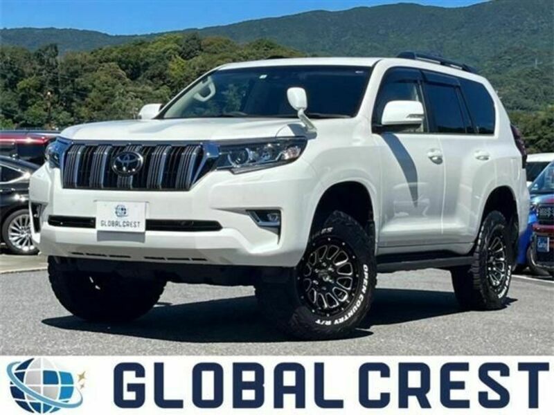 TOYOTA　LAND CRUISER PRADO