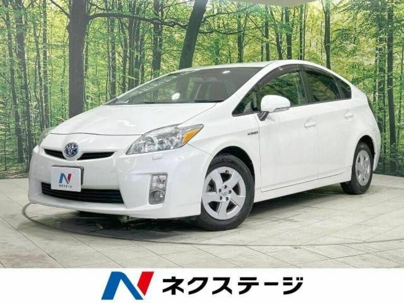 TOYOTA　PRIUS