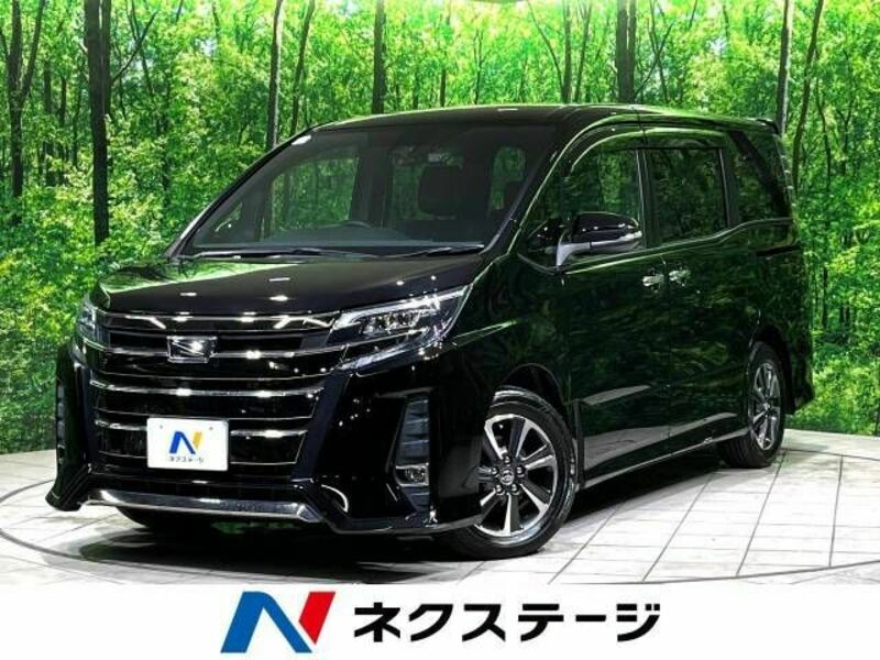 TOYOTA　NOAH