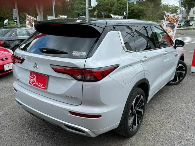 OUTLANDER PHEV-1