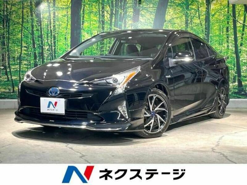 TOYOTA　PRIUS